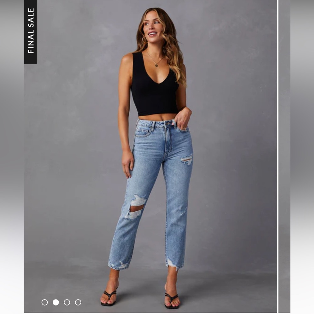 VICI Enya Distressed Cropped Jeans